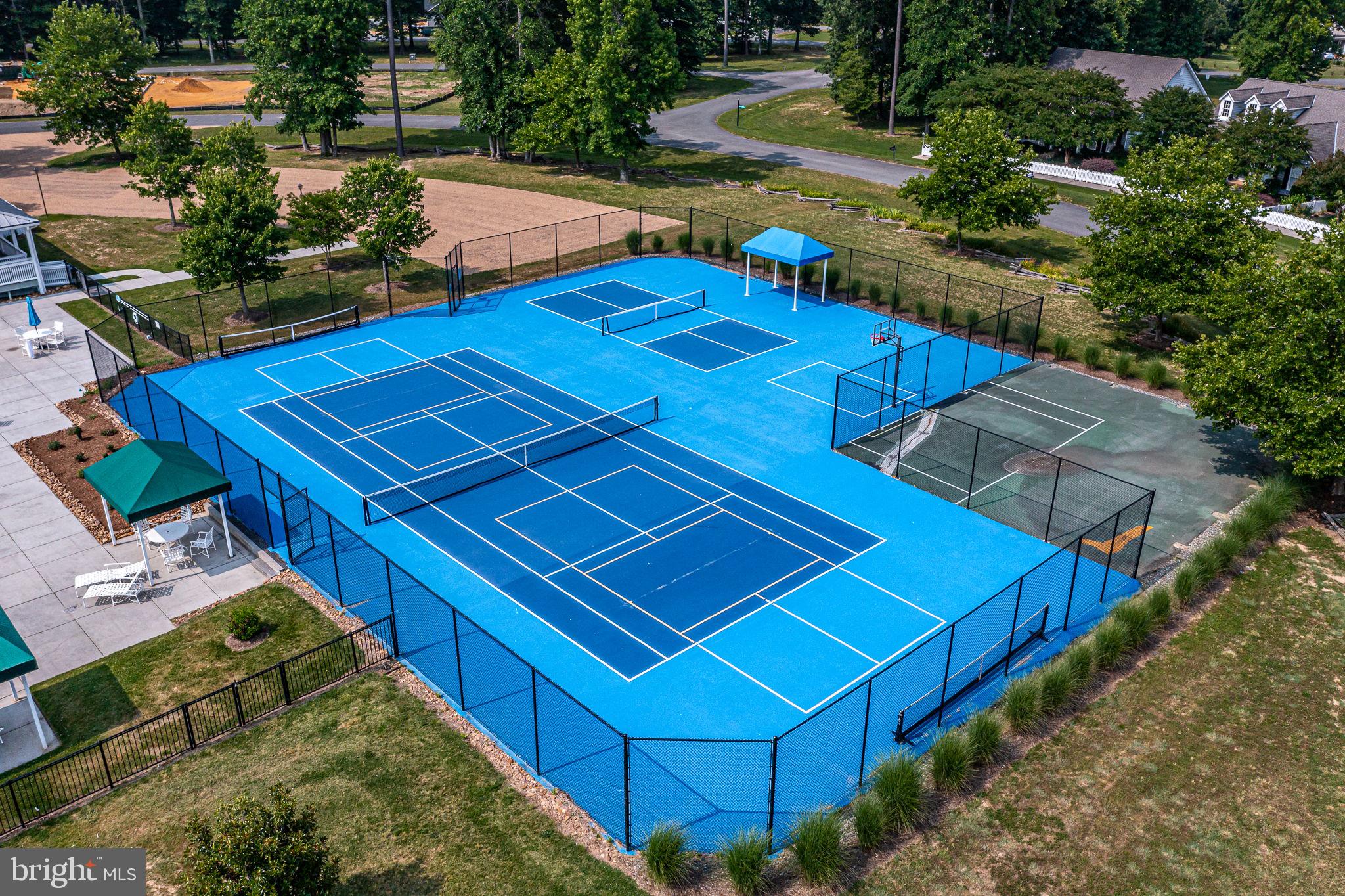 HILLS QUARTER - Residential