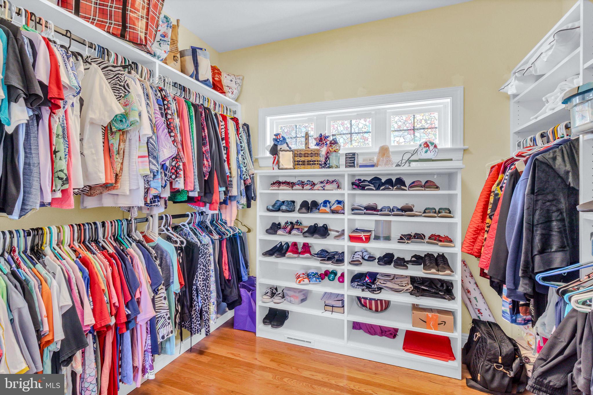 HILLS QUARTER - Residential