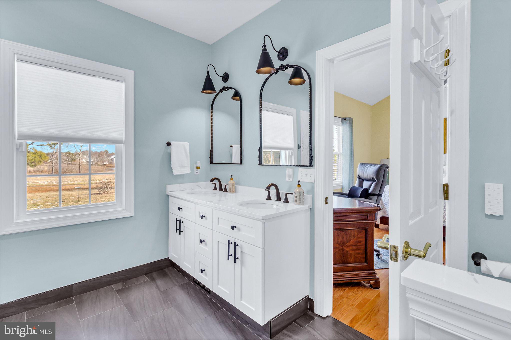 HILLS QUARTER - Residential