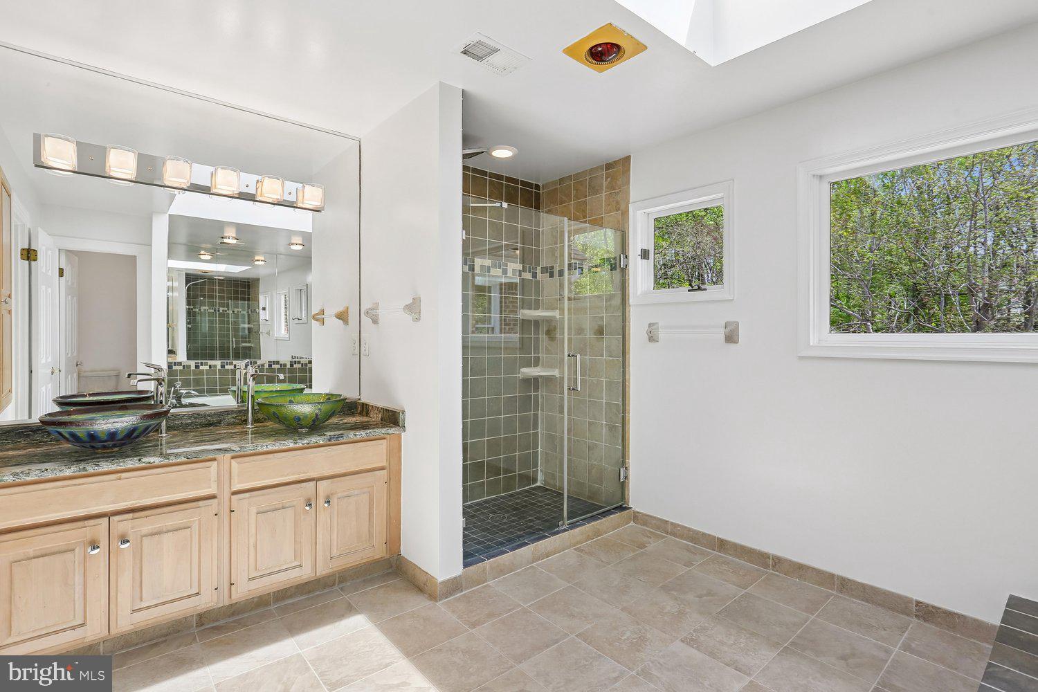 RIVERS EDGE - Residential