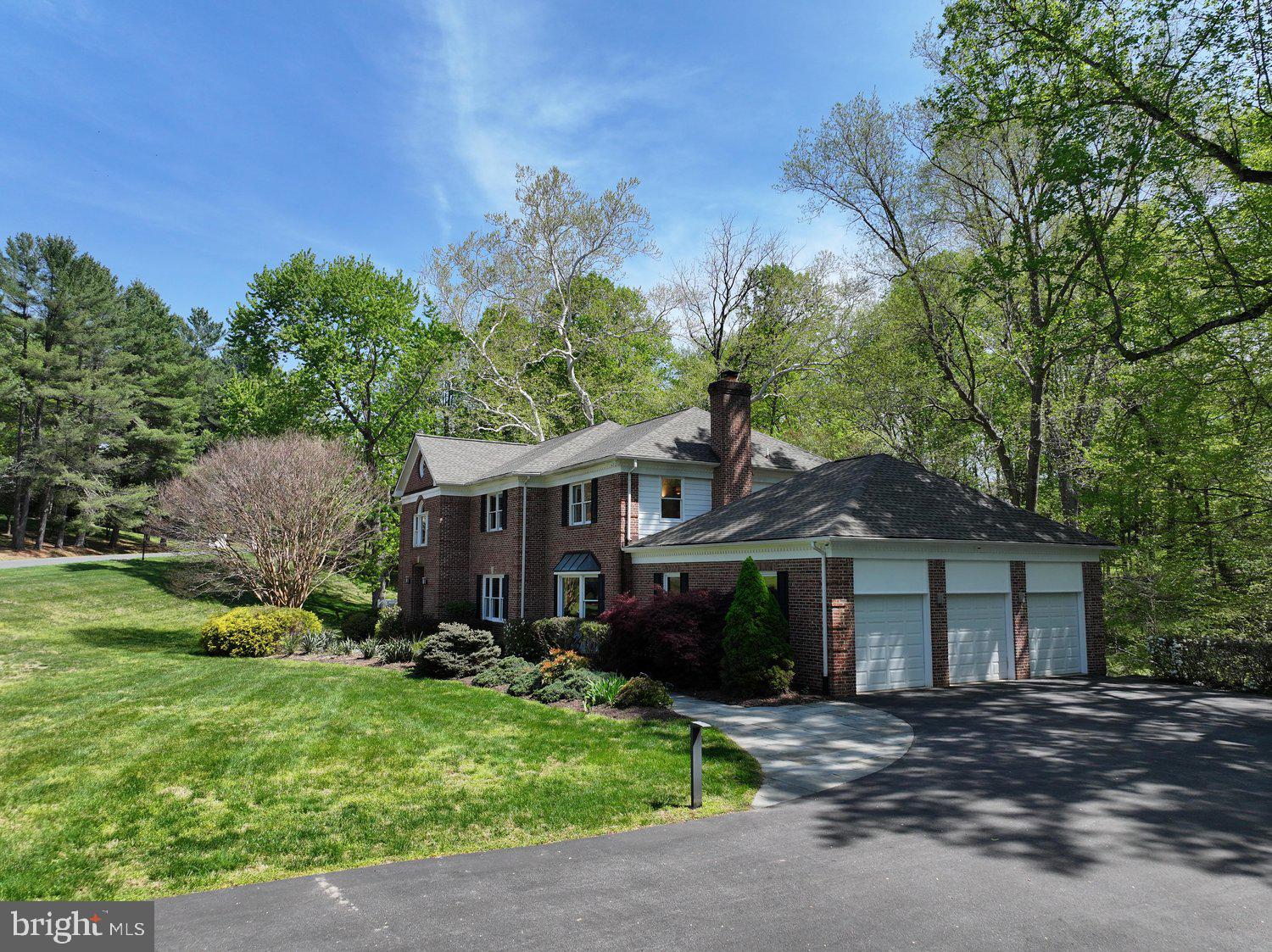 RIVERS EDGE - Residential