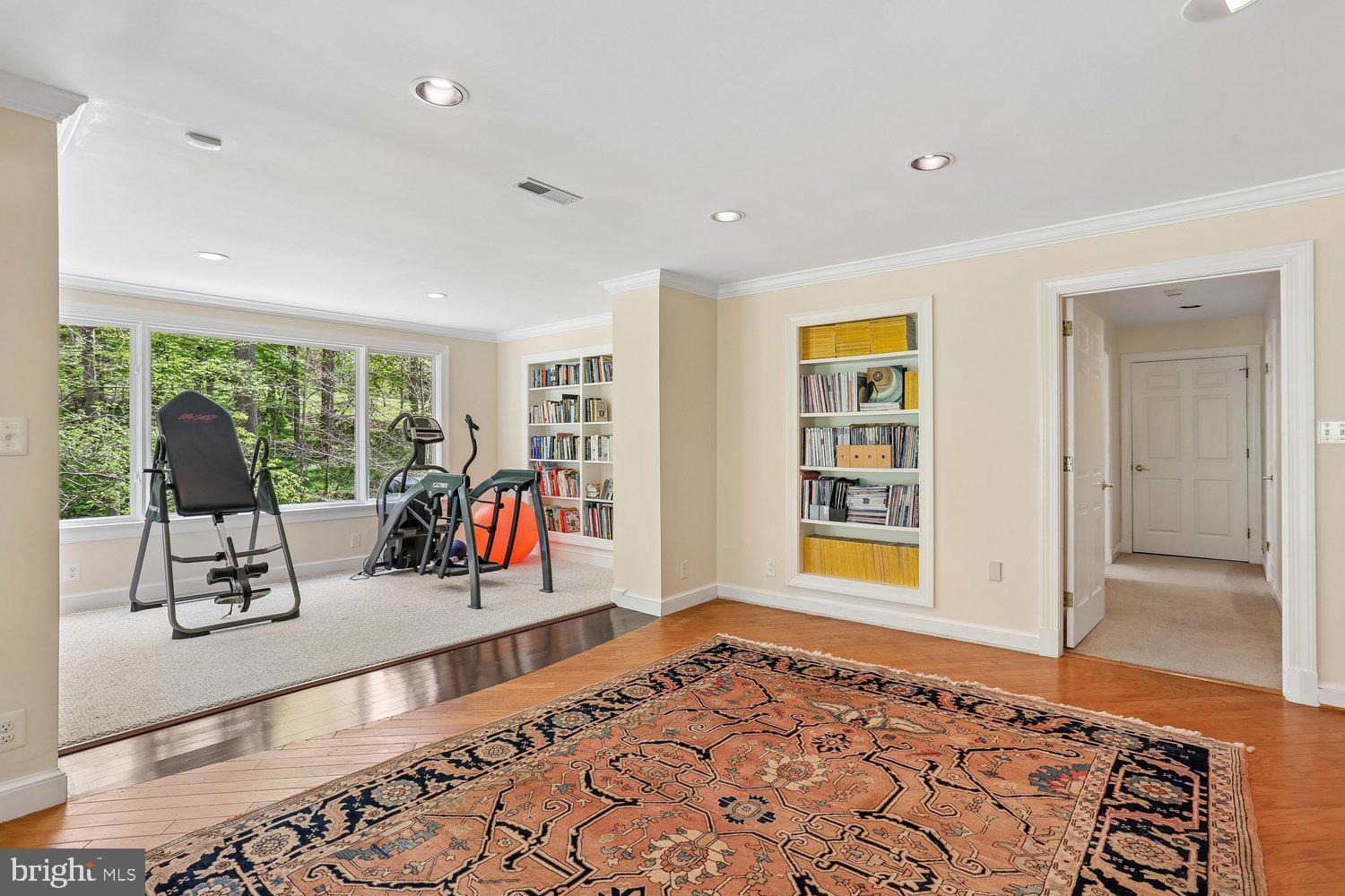 RIVERS EDGE - Residential