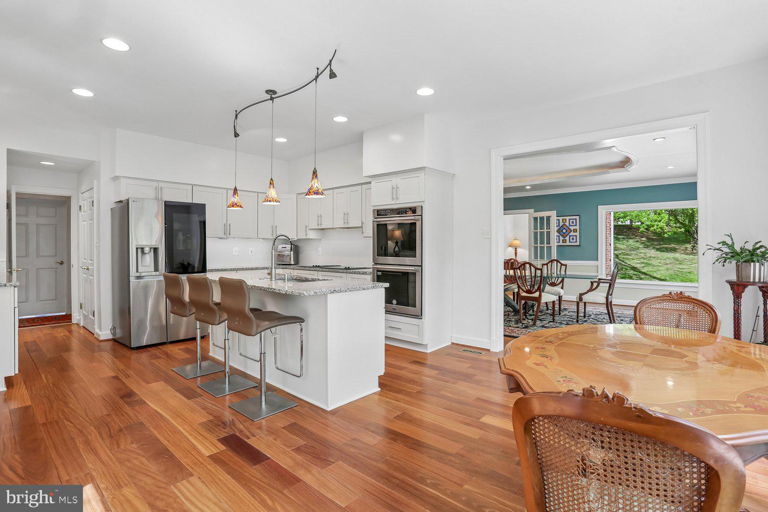 RIVERS EDGE - Residential