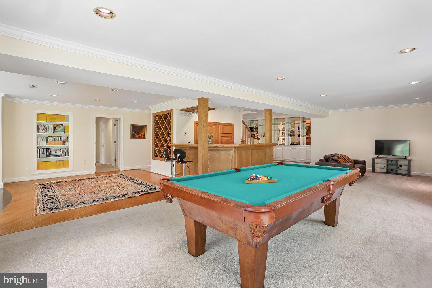 RIVERS EDGE - Residential