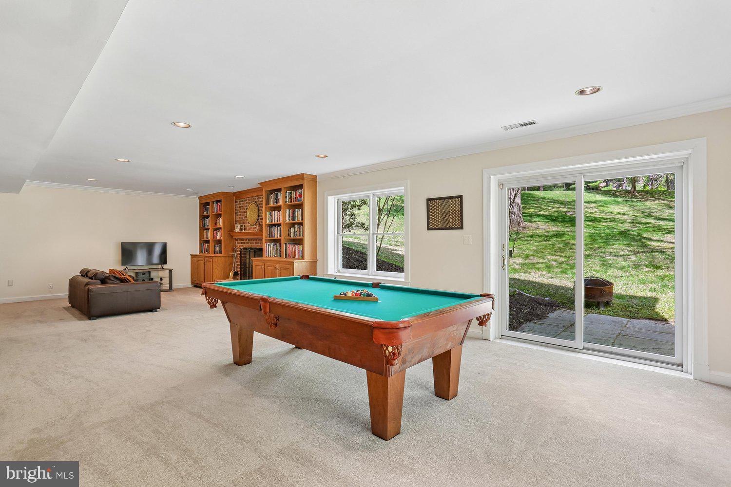 RIVERS EDGE - Residential