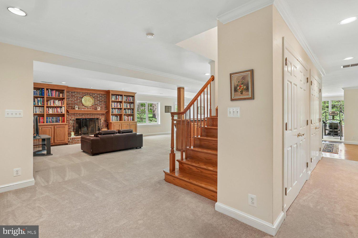 RIVERS EDGE - Residential