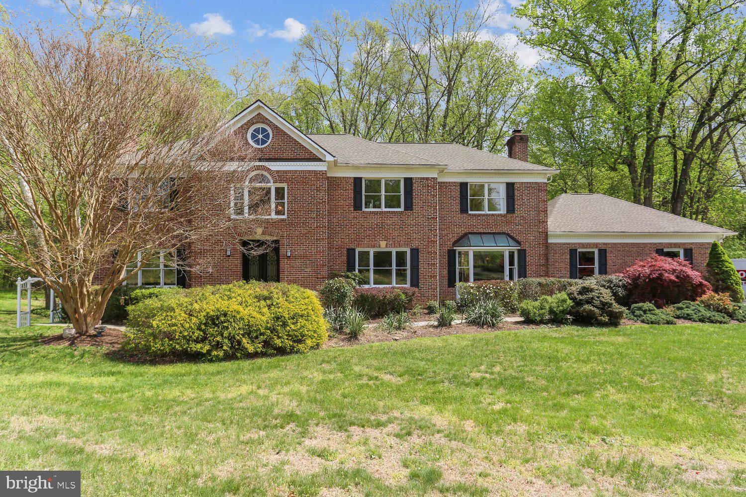 RIVERS EDGE - Residential