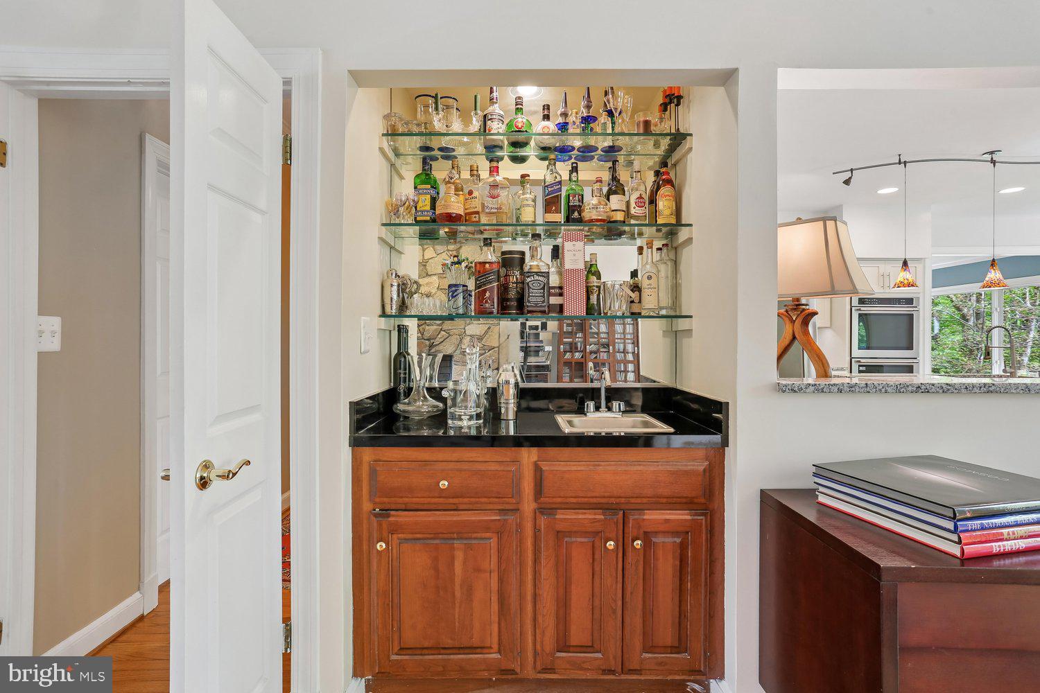 RIVERS EDGE - Residential