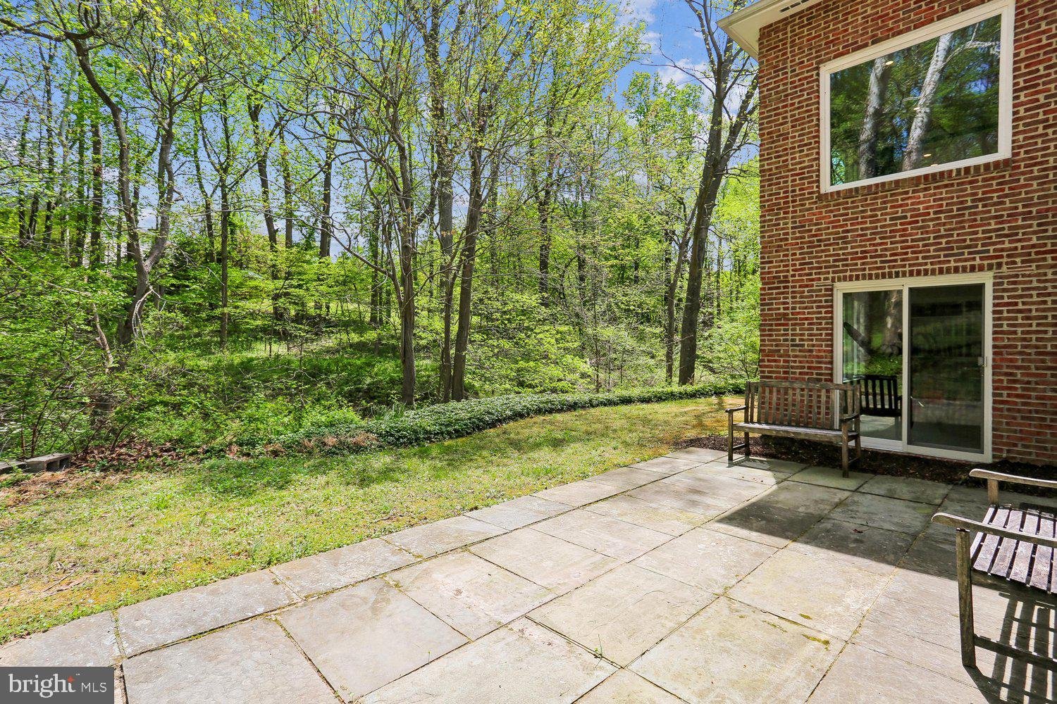 RIVERS EDGE - Residential