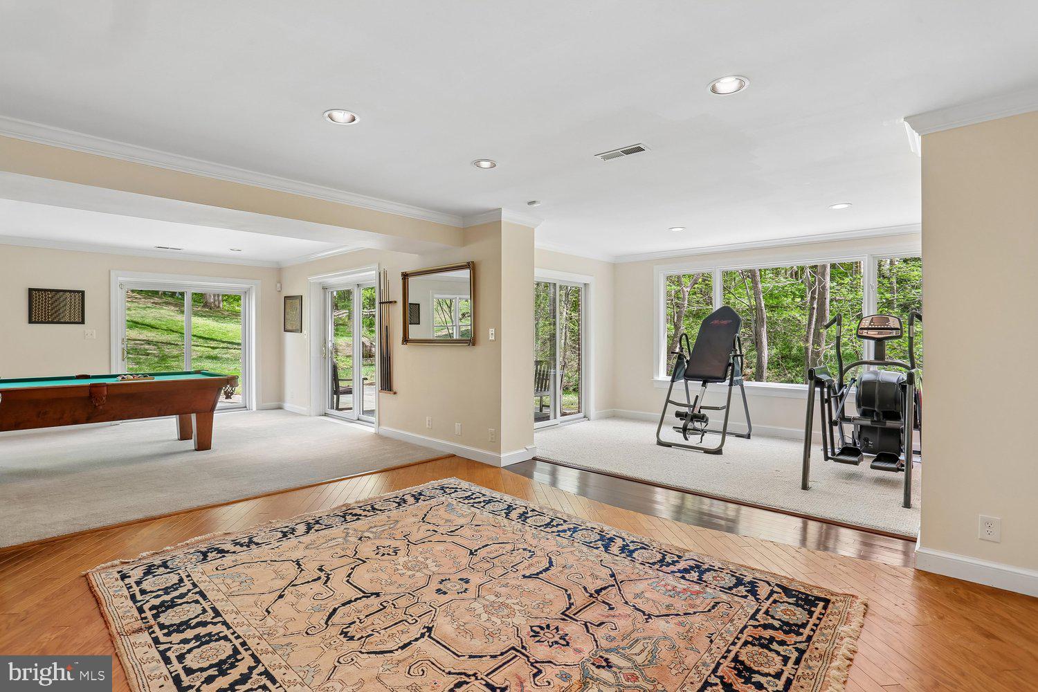 RIVERS EDGE - Residential