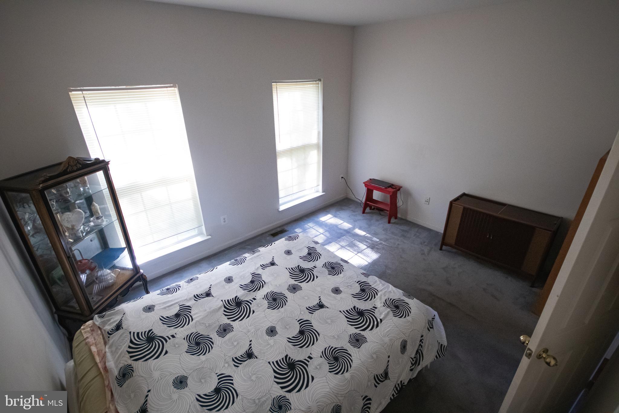 SIMMONS ACRES - Residential