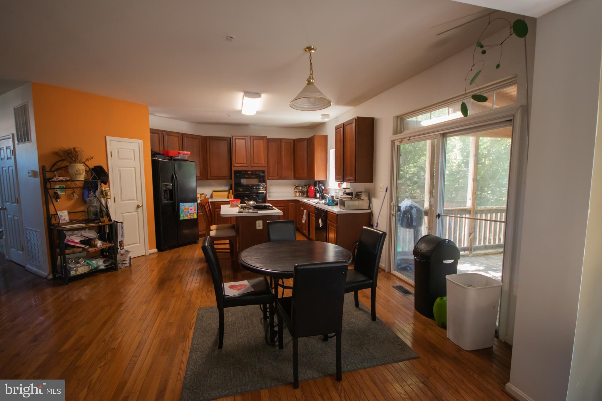 SIMMONS ACRES - Residential