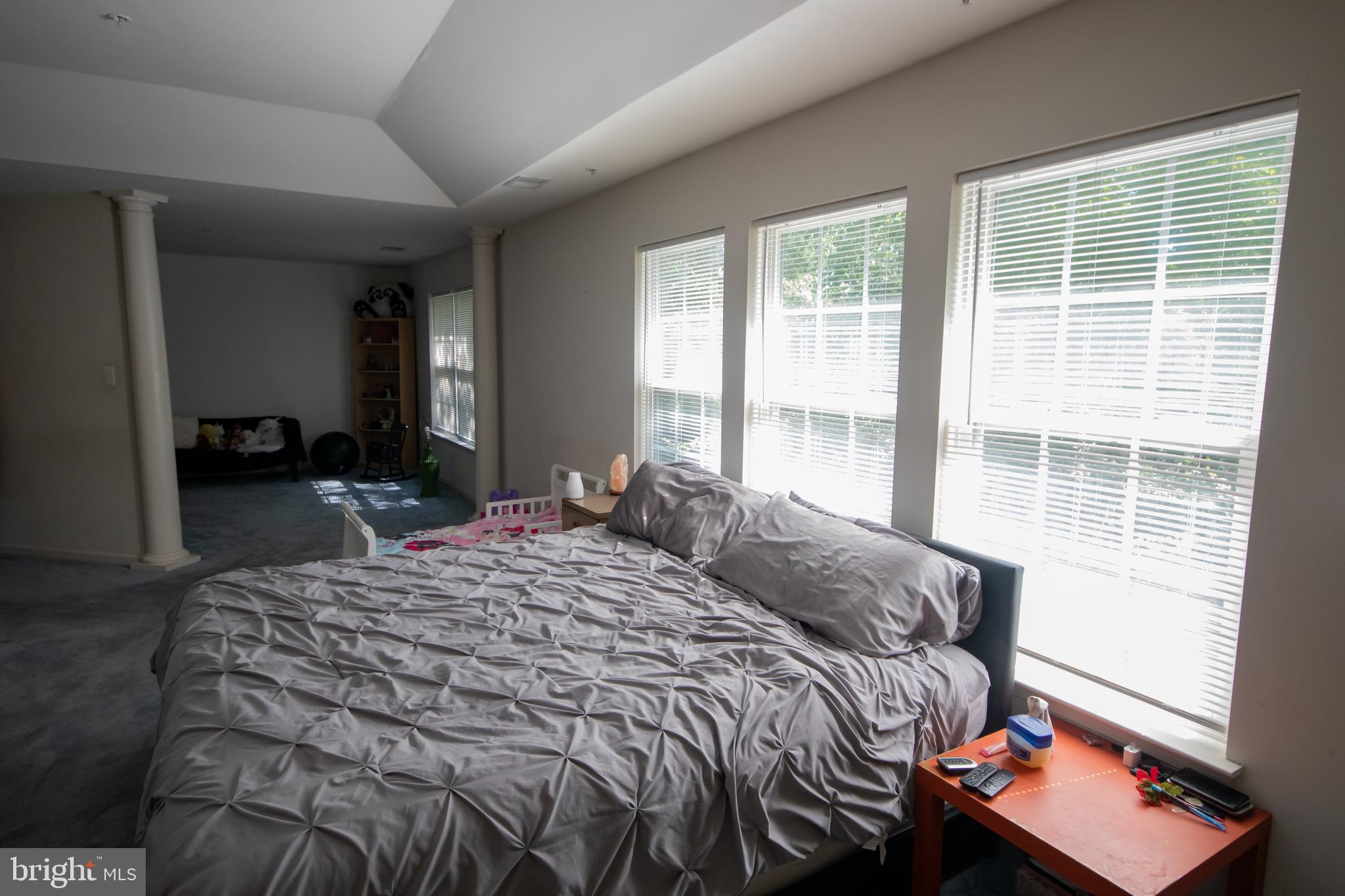 SIMMONS ACRES - Residential