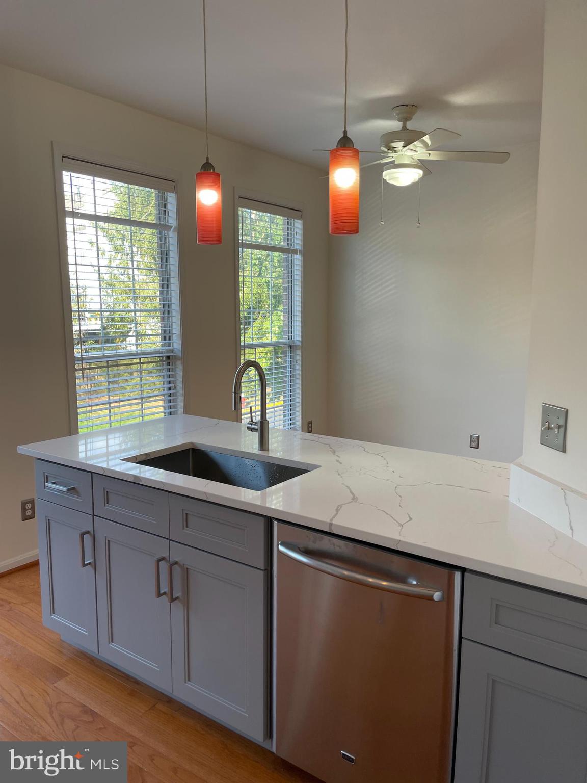 LOWES ISLAND/CASCADES - Residential