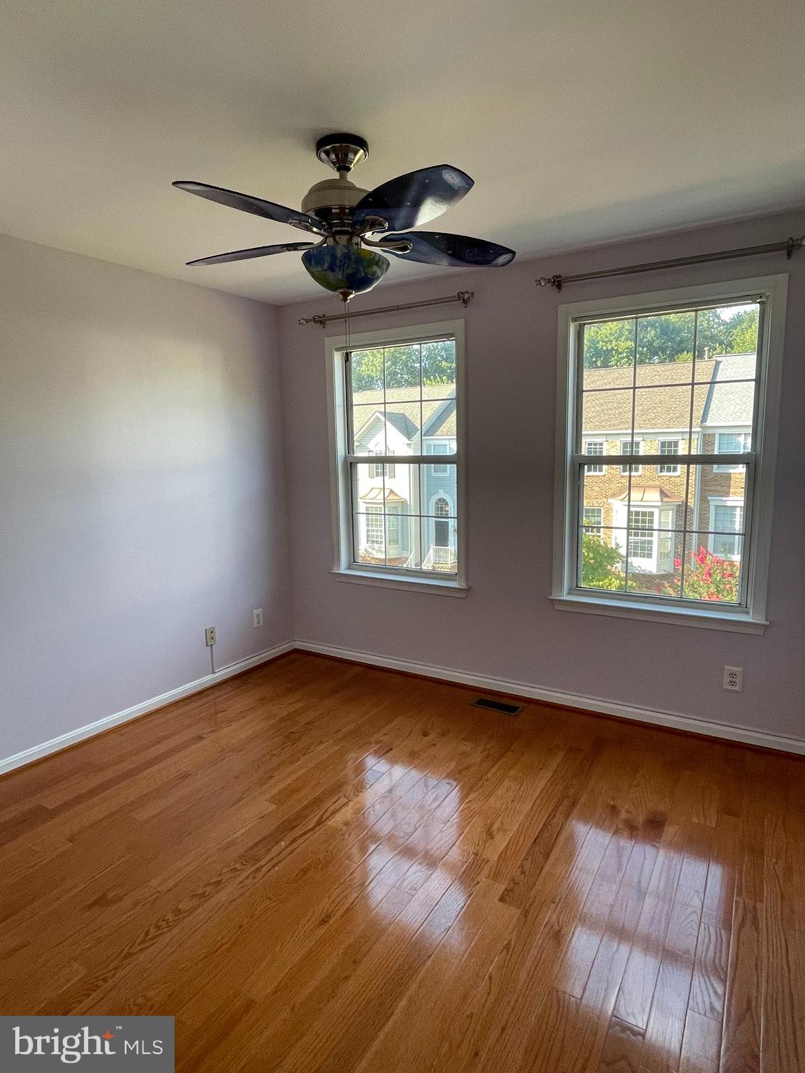 LOWES ISLAND/CASCADES - Residential