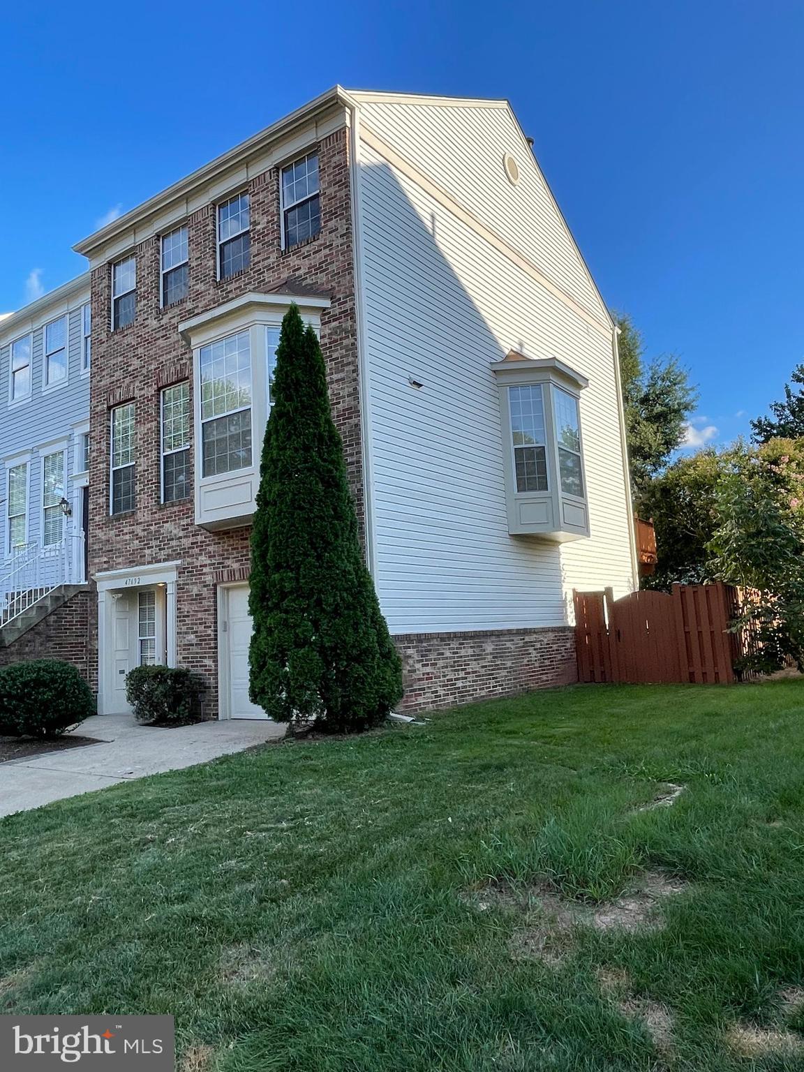 LOWES ISLAND/CASCADES - Residential