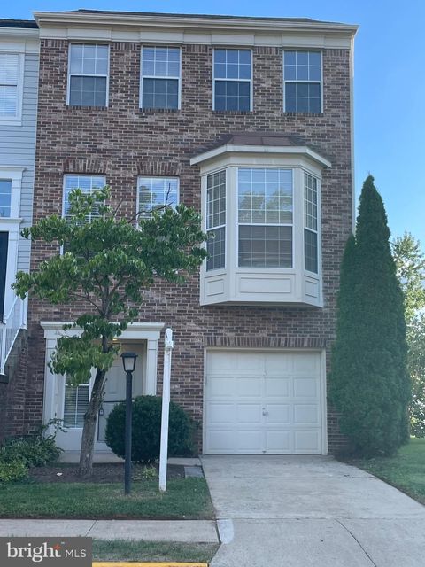 47692 SANDBANK SQUARE STERLING VA 20165