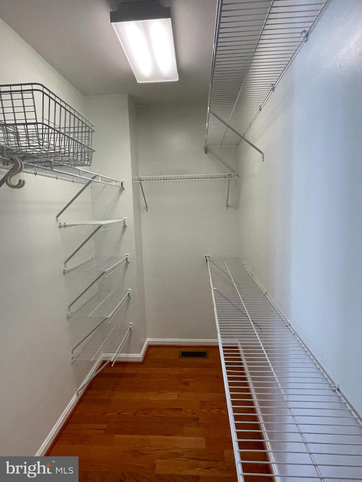 LOWES ISLAND/CASCADES - Residential