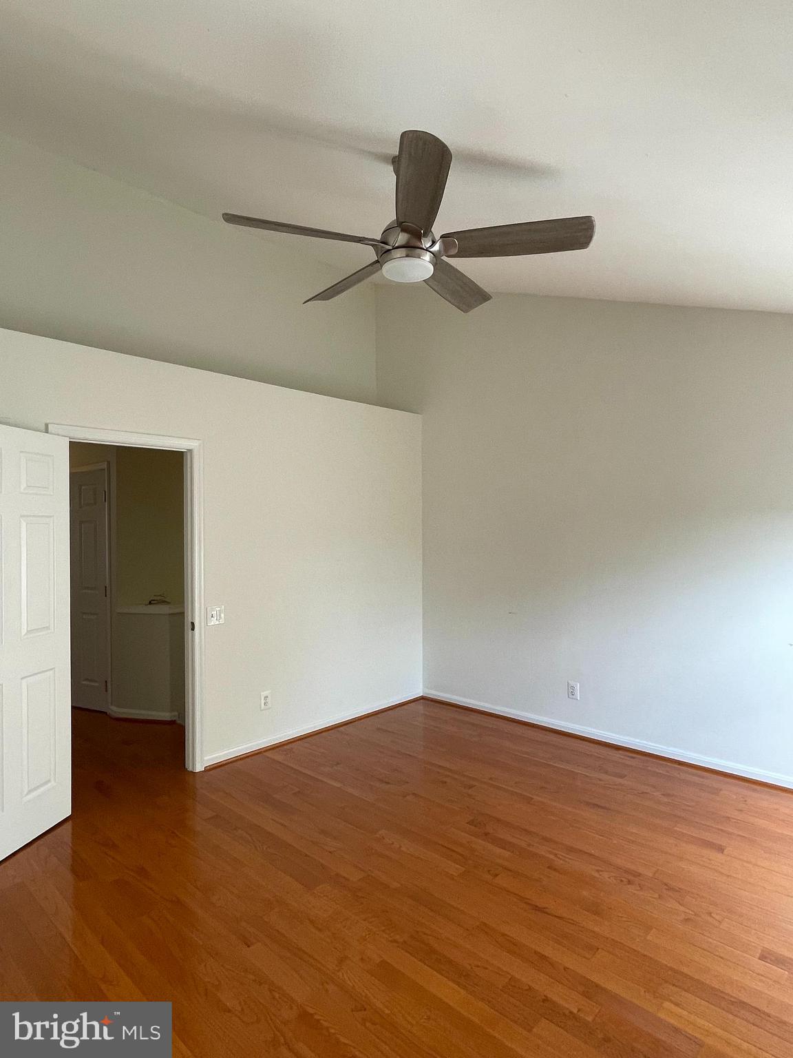 LOWES ISLAND/CASCADES - Residential