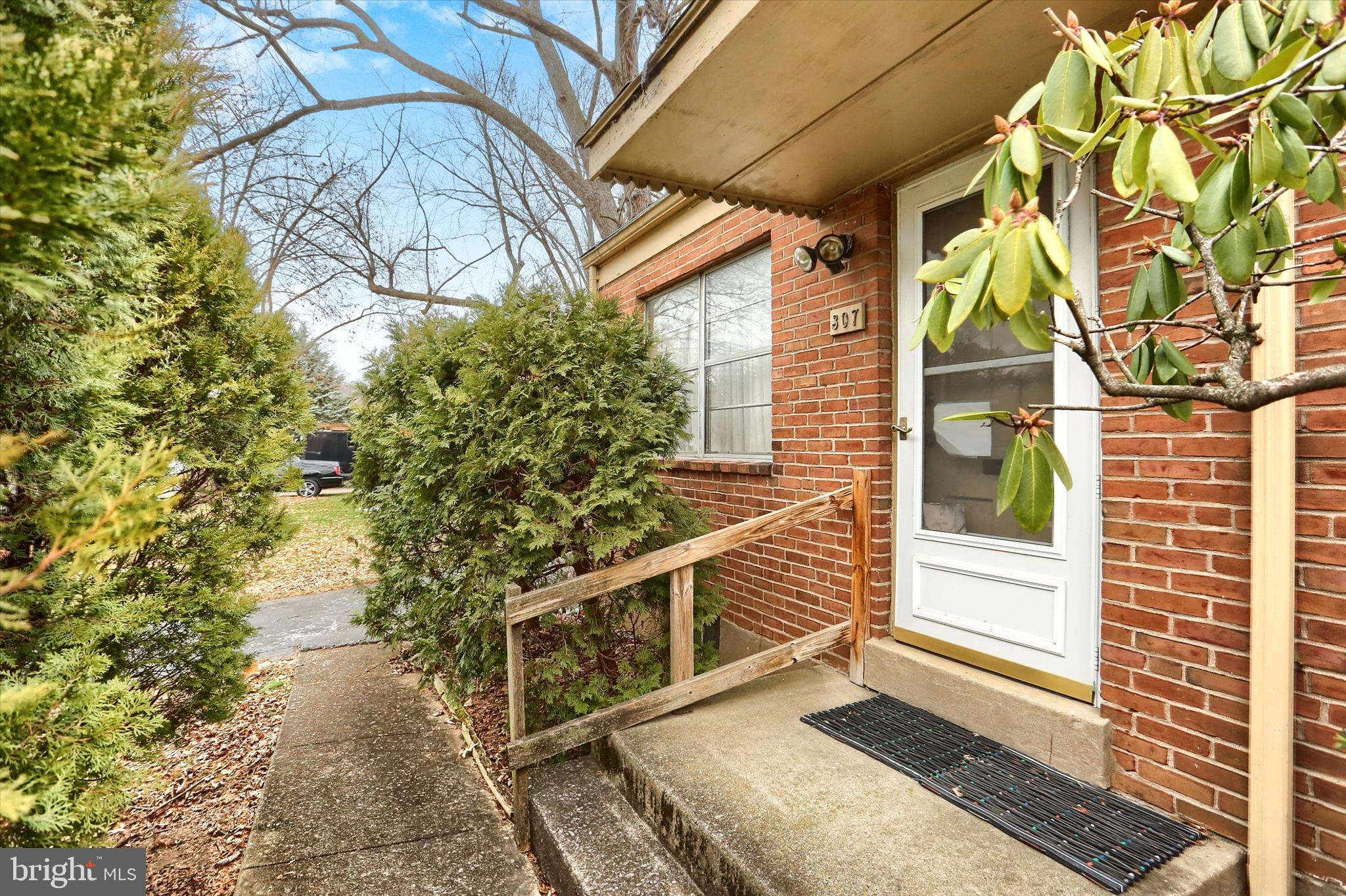 COLLEGE PARK - Residential