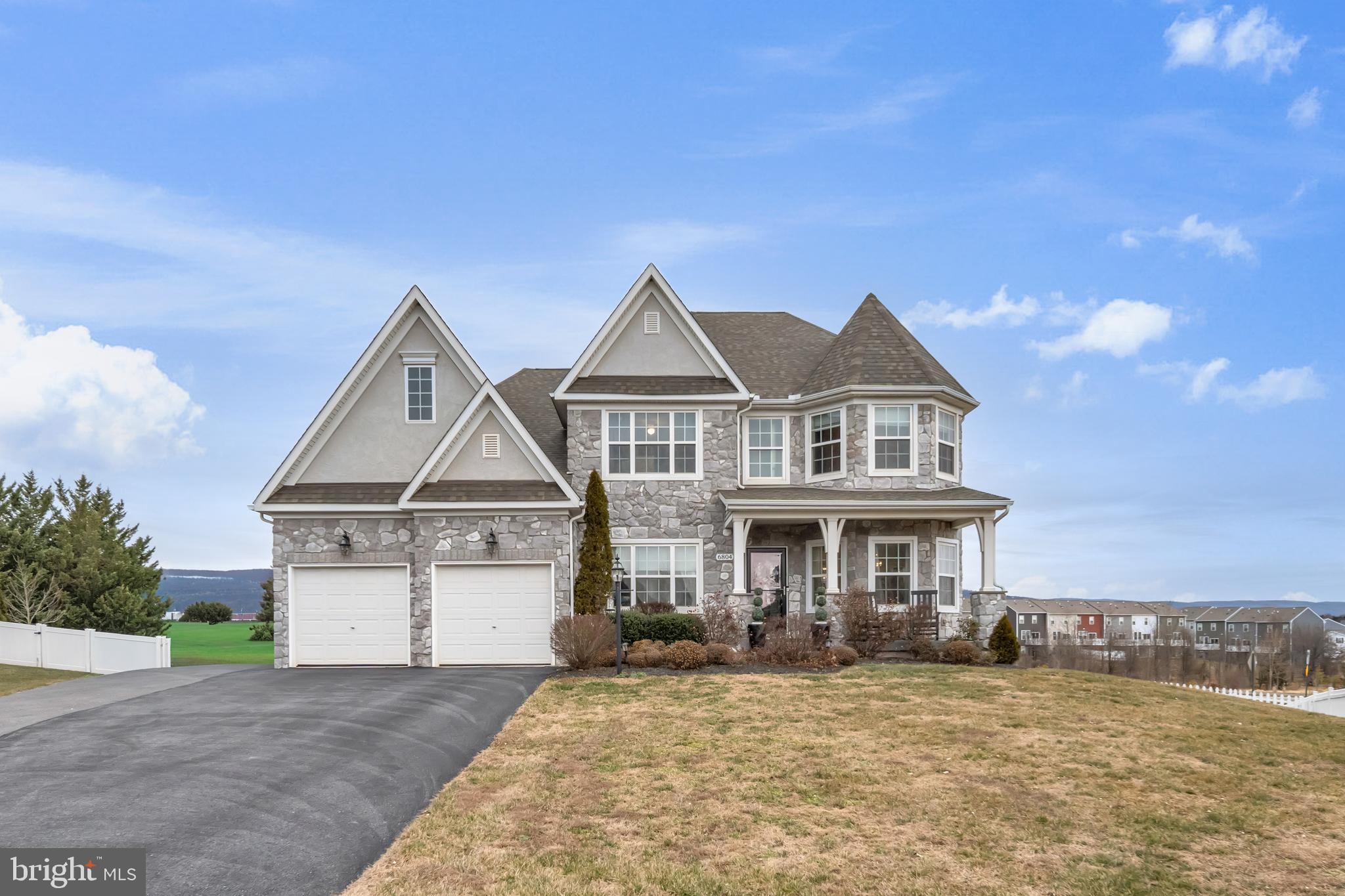 CLOVER HILL - Residential