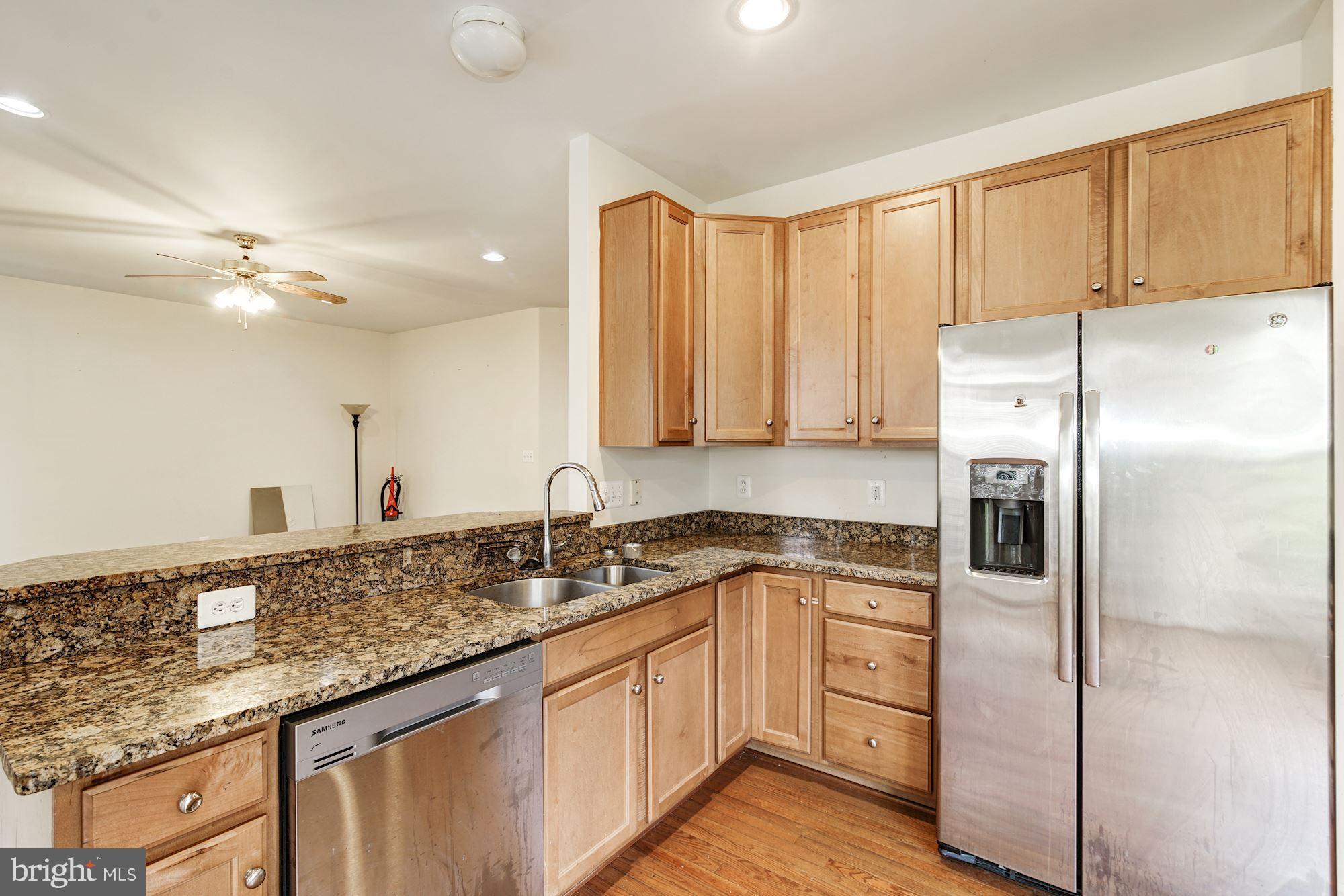 PORT POTOMAC - Residential