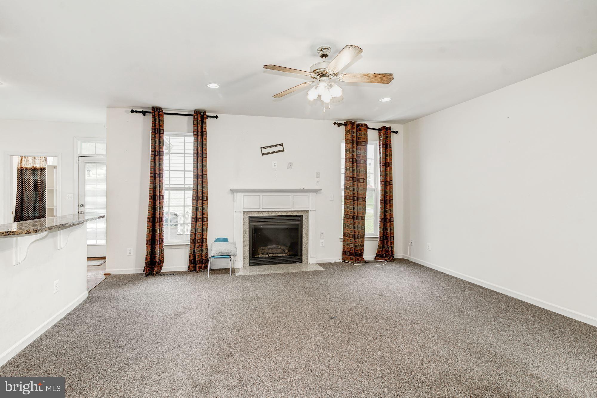 PORT POTOMAC - Residential