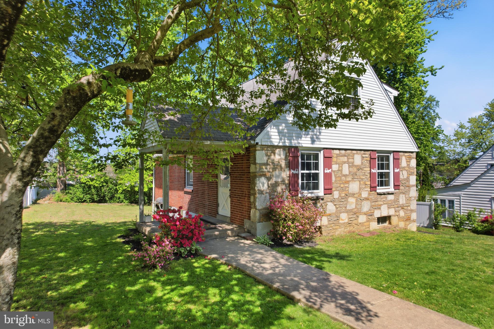 HUNTINGDON VALLEY - Residential