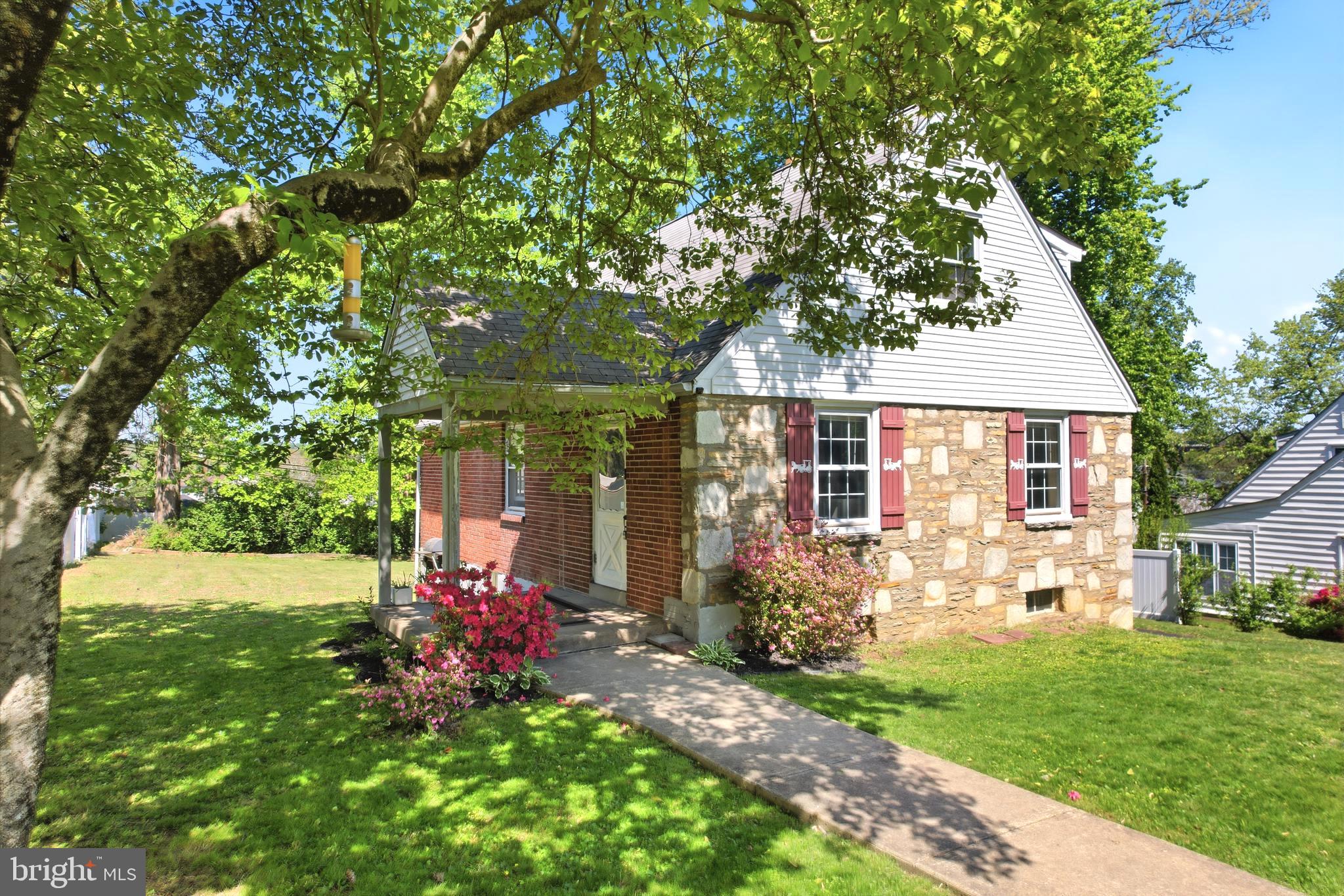 HUNTINGDON VALLEY - Residential
