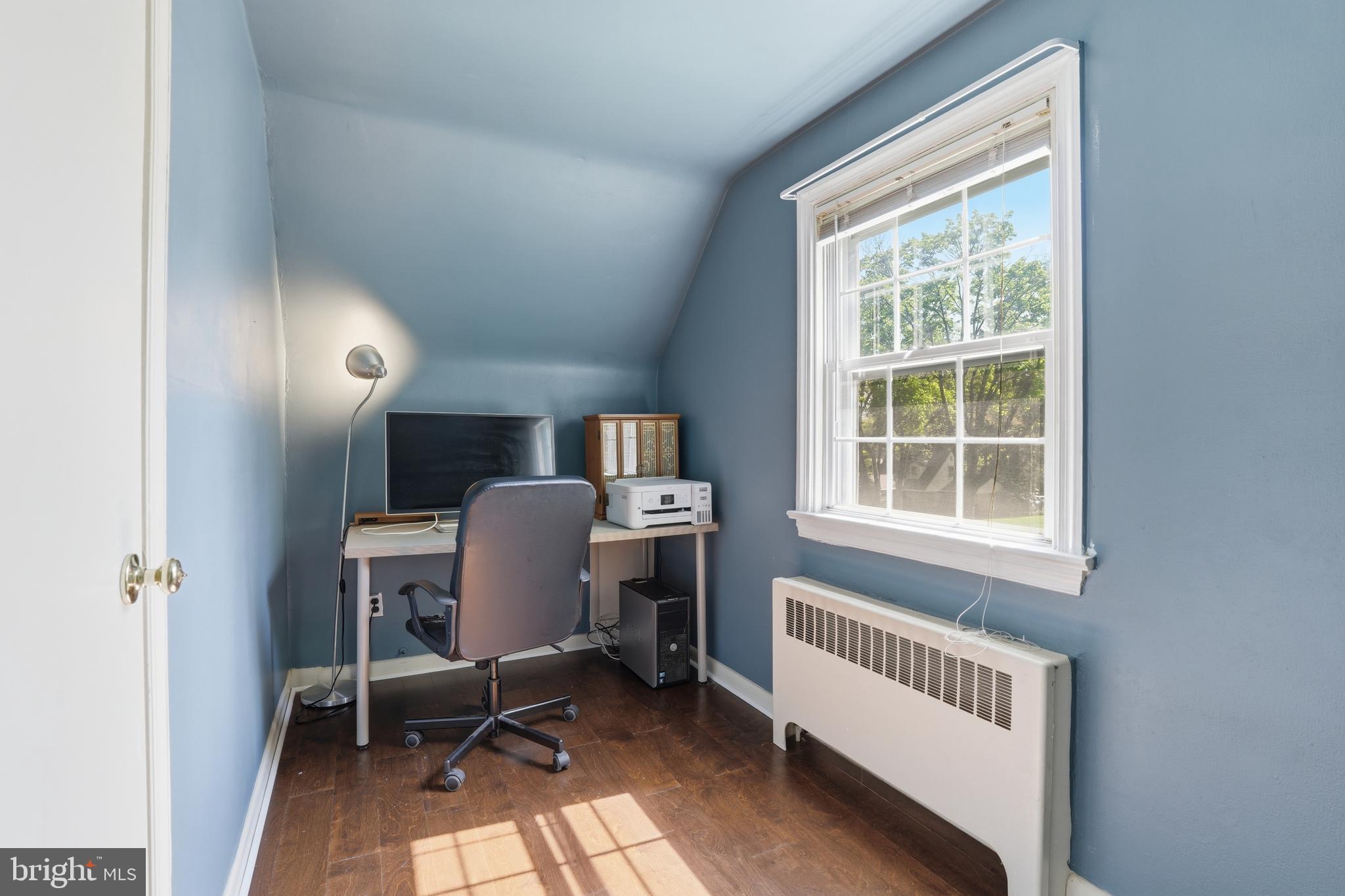 HUNTINGDON VALLEY - Residential