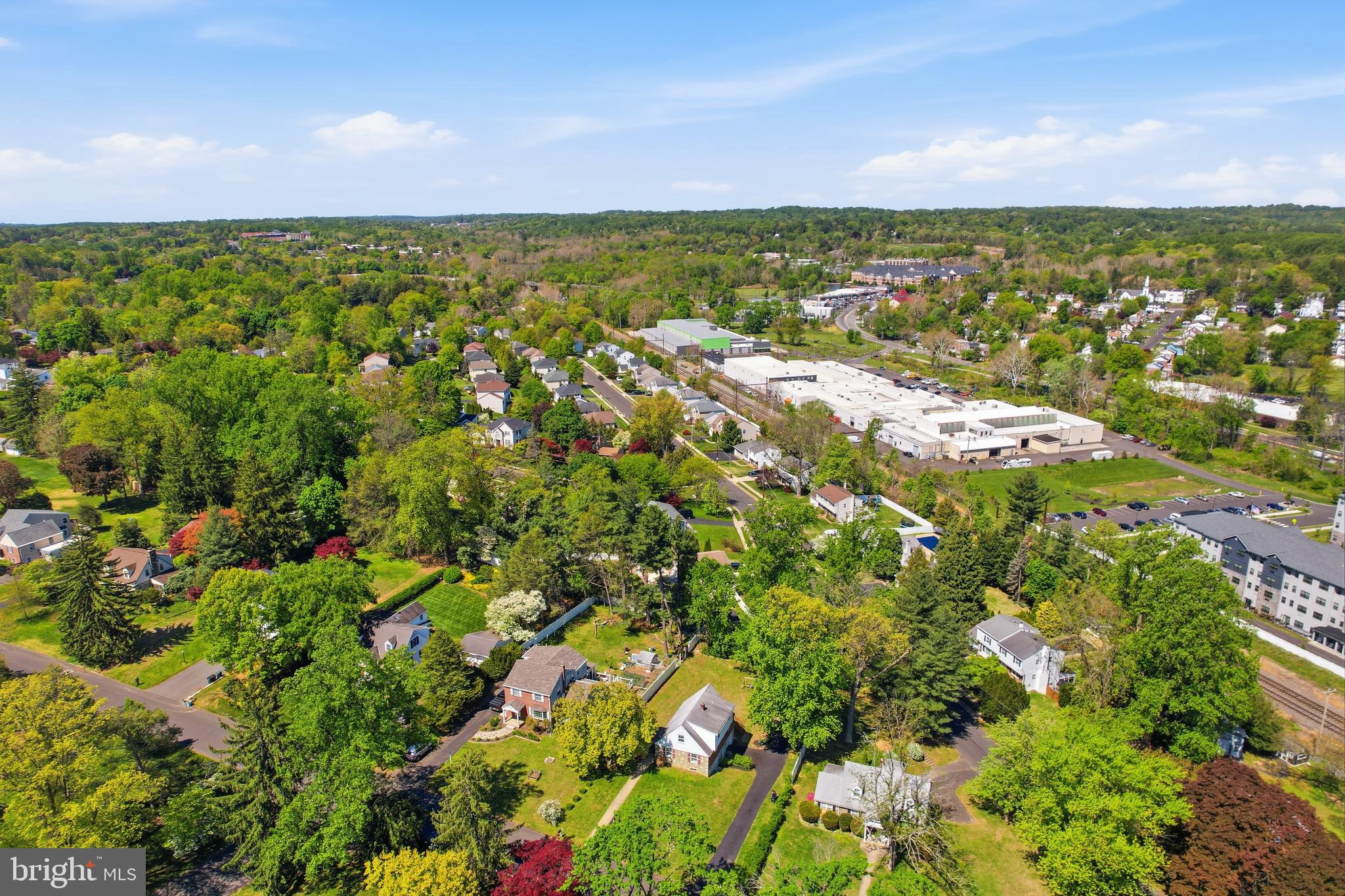 HUNTINGDON VALLEY - Residential