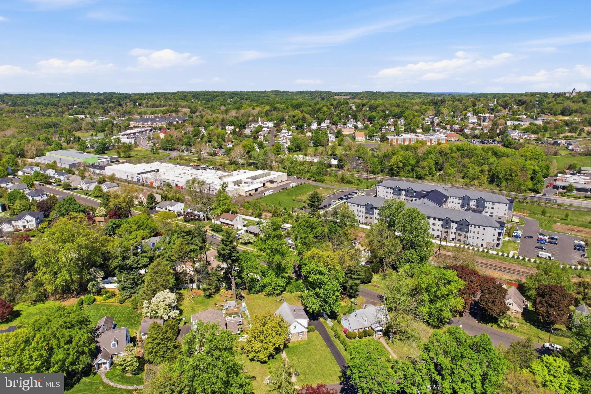 HUNTINGDON VALLEY - Residential