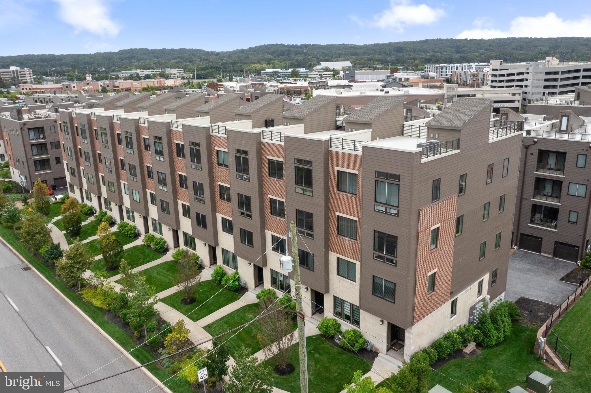 BROWNSTONES AT VF - Residential