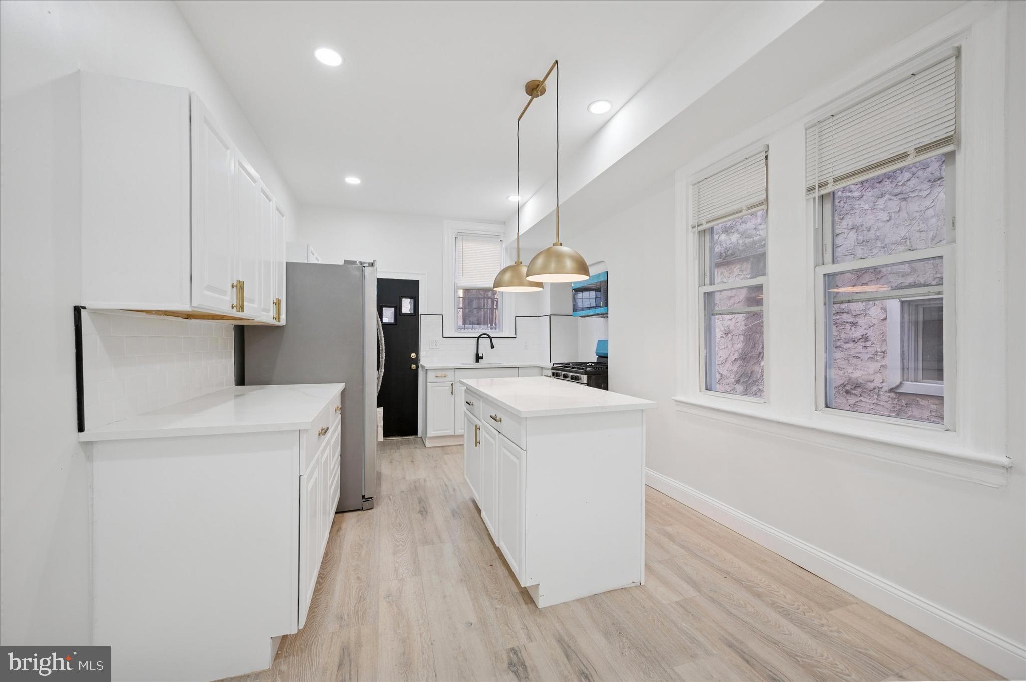 3251 N MARSTON STREET