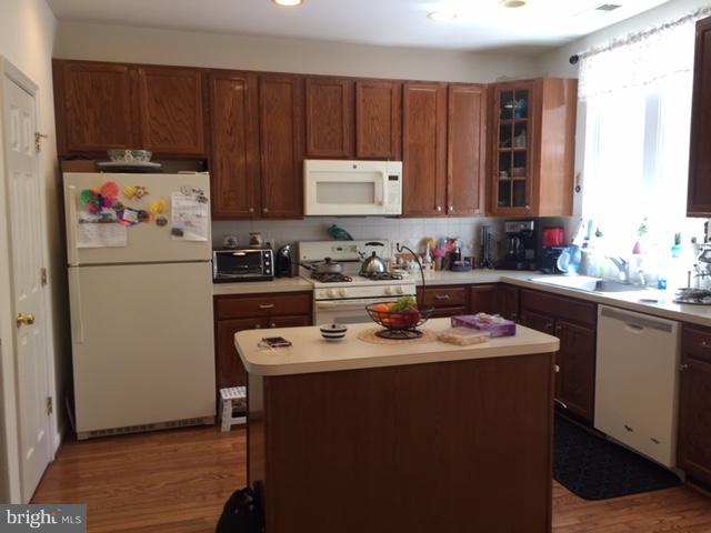 THE FOREST AT SOUTHRUN - Residential Lease