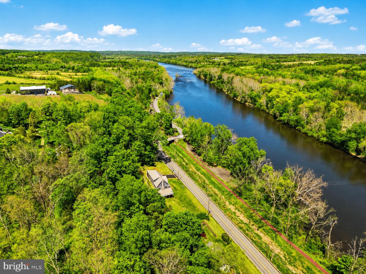 759 RIVER RD