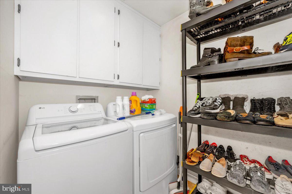 HOLLINRIDGE - Residential