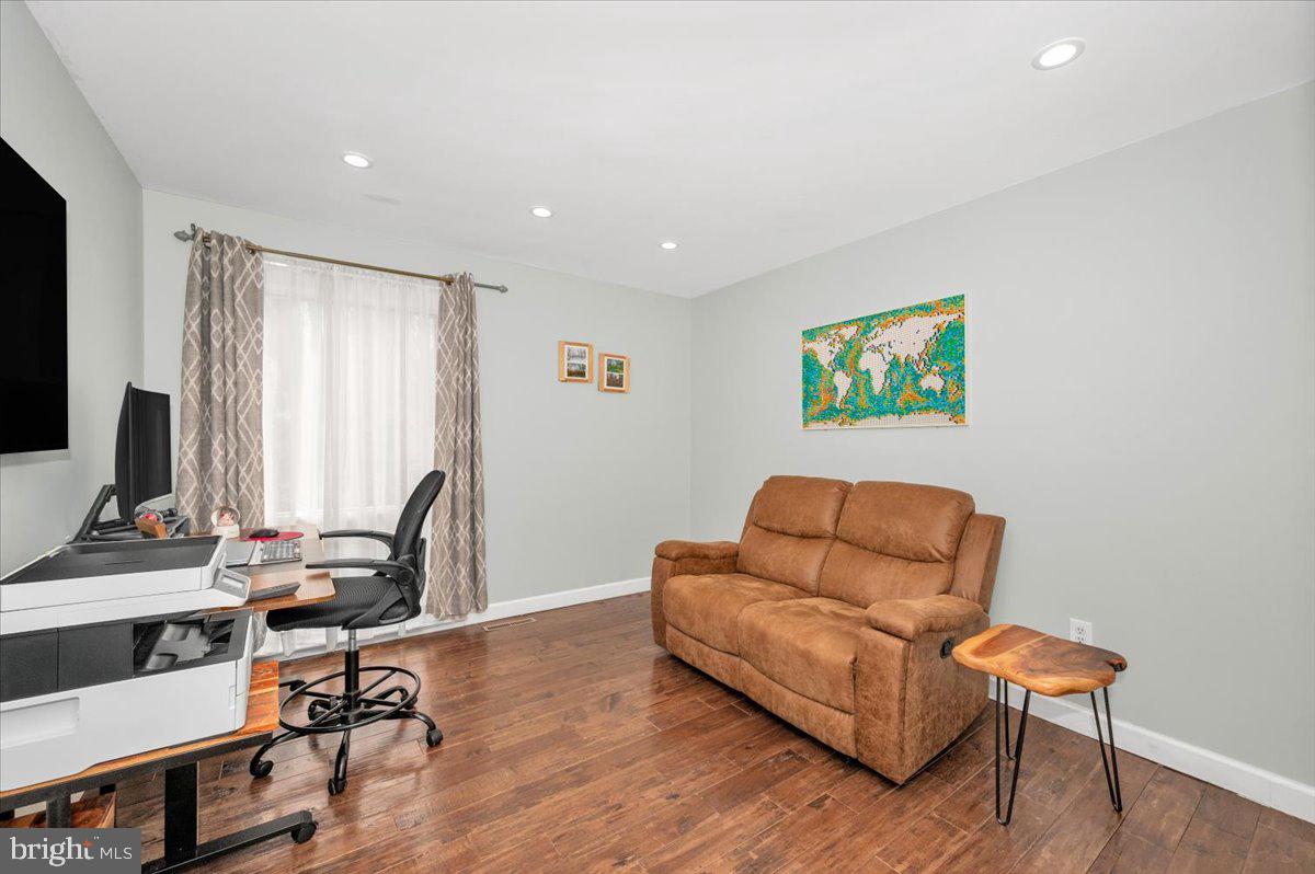 HOLLINRIDGE - Residential