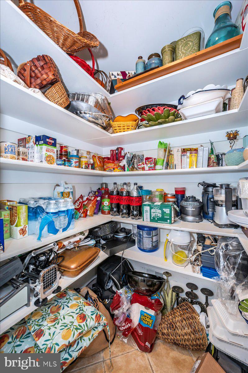 HOLLINRIDGE - Residential