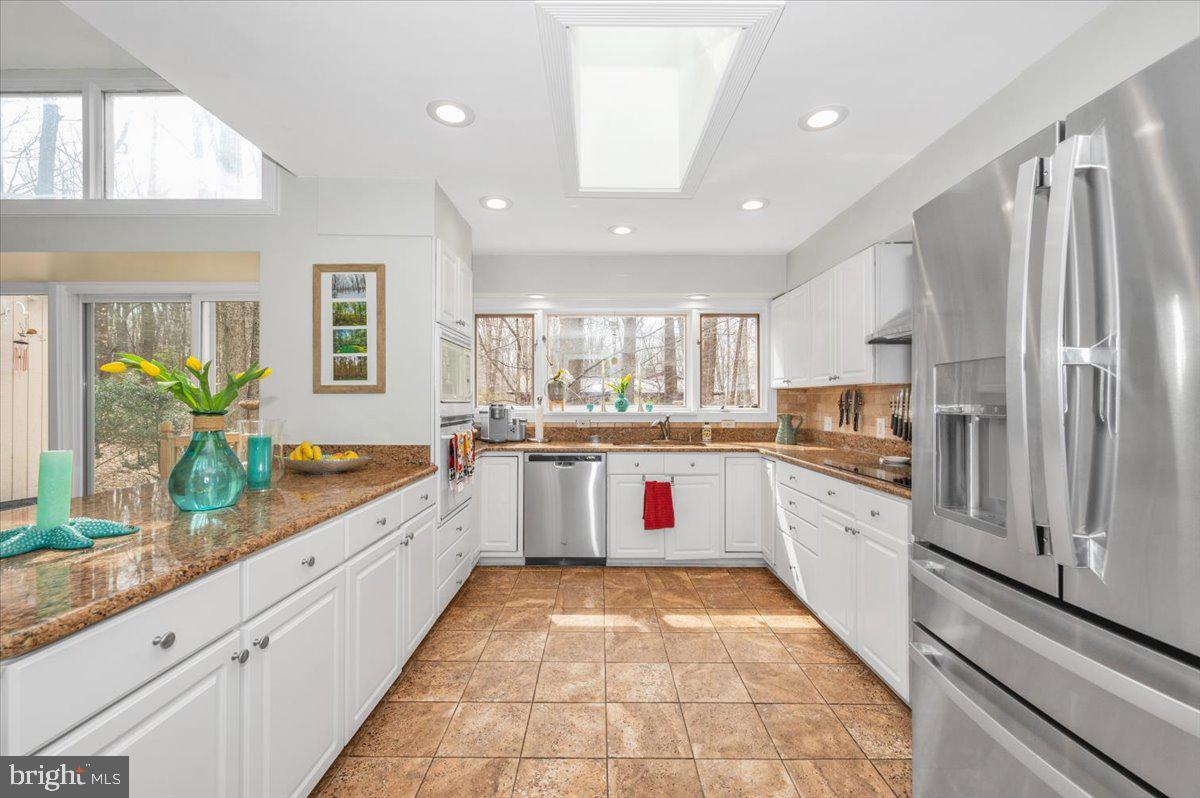 HOLLINRIDGE - Residential