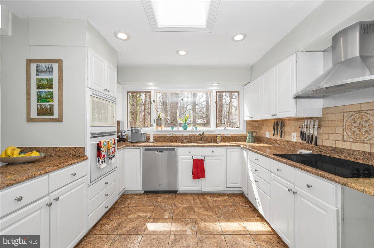 HOLLINRIDGE - Residential