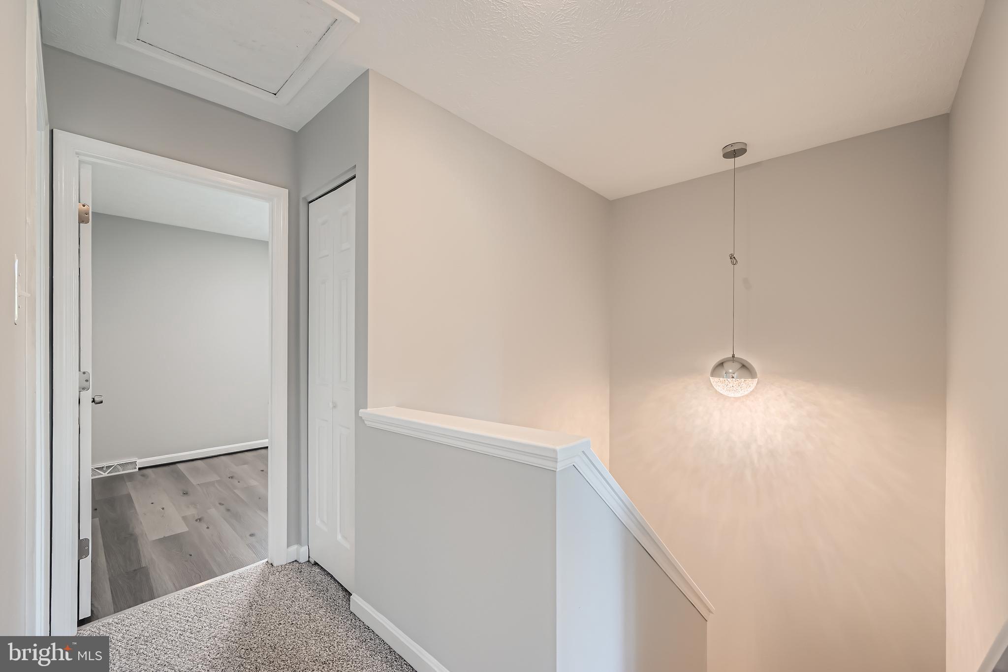 ROBERTS FIELD - Residential Lease