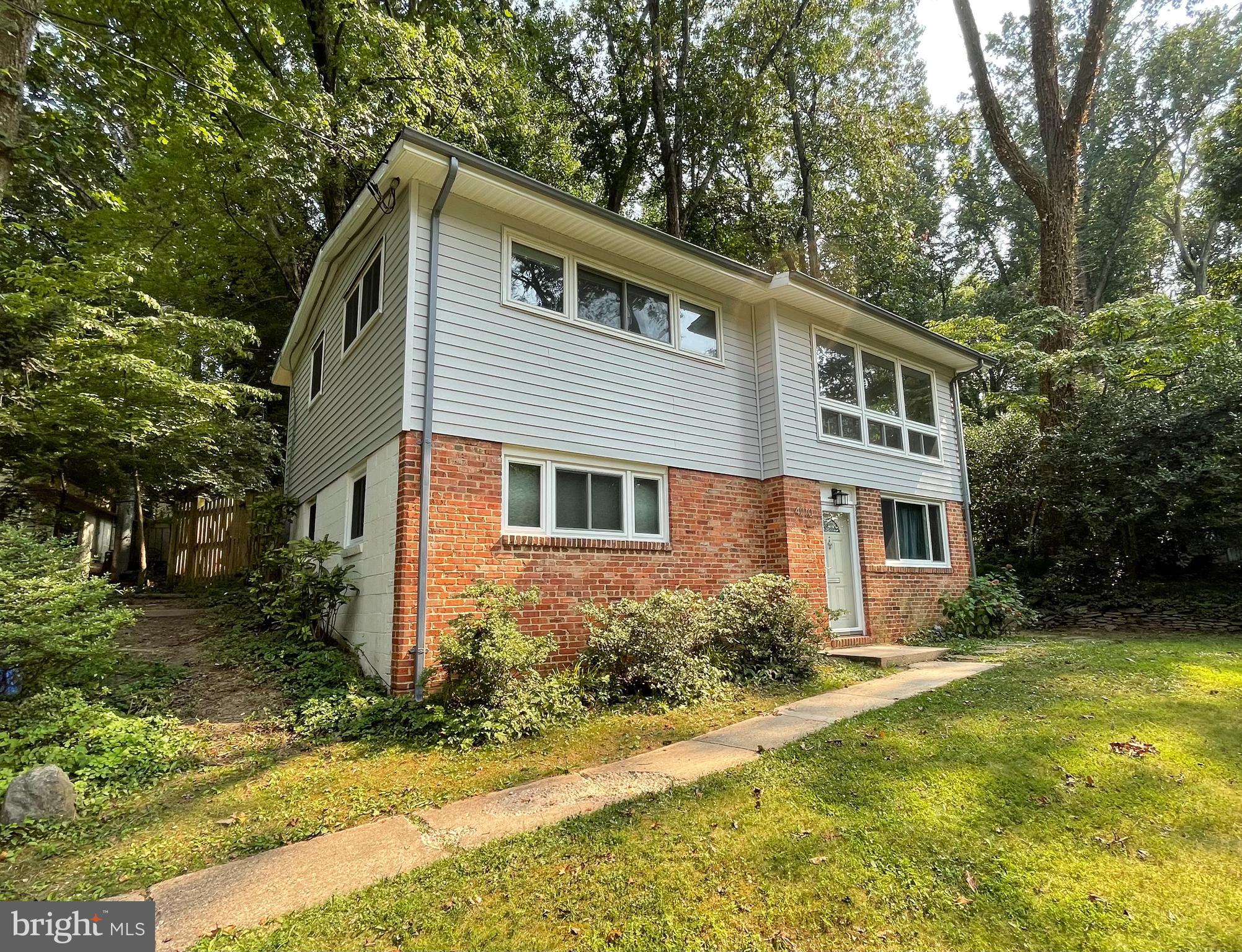 ROCK CREEK PALISADES - Residential