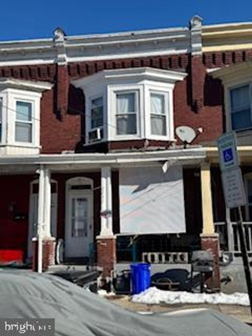 Investor Alert! Fully Functional Rental Property.  Section 8 Annual Lease.