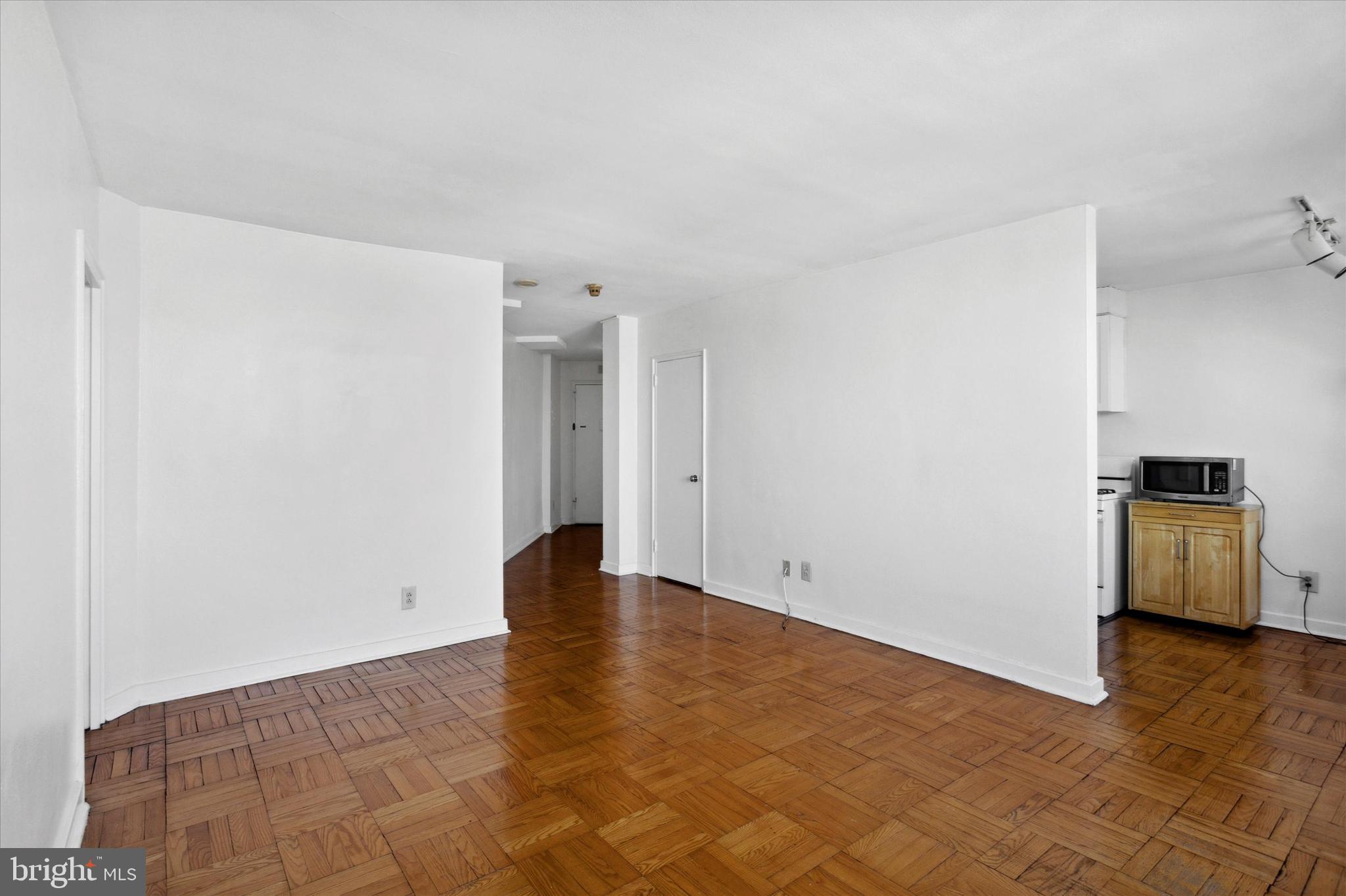 ART MUSEUM AREA - Residential