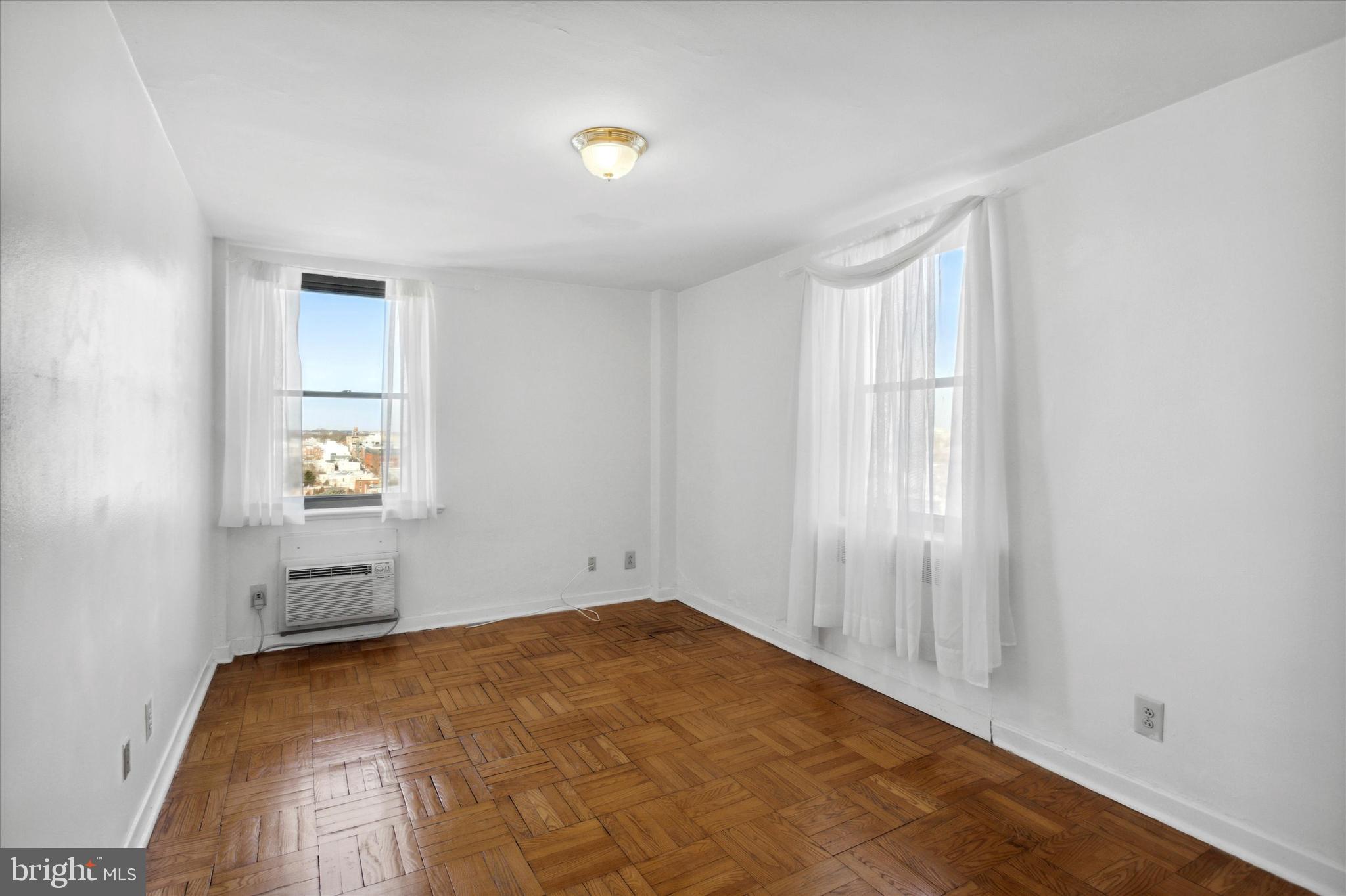 ART MUSEUM AREA - Residential