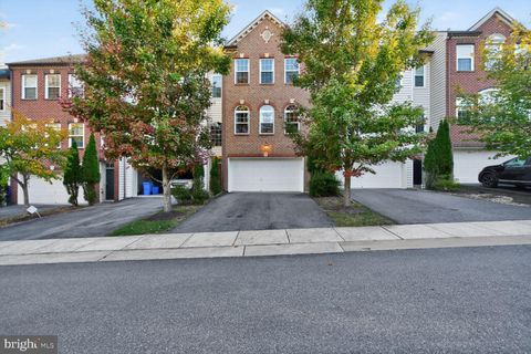 1755 CHISWICK COURT SILVER SPRING MD 20904
