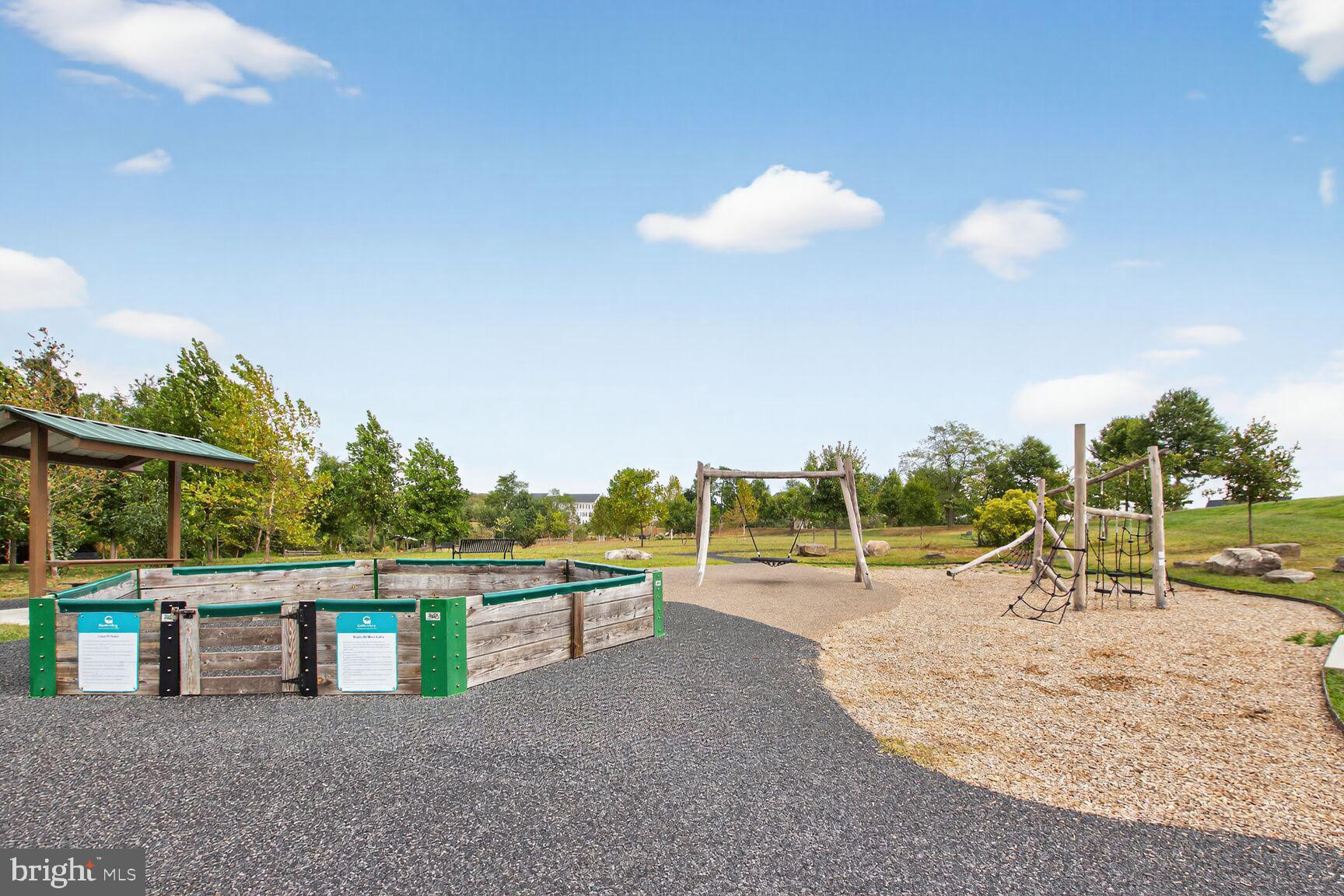 QUINCE ORCHARD PARK - Residential Lease