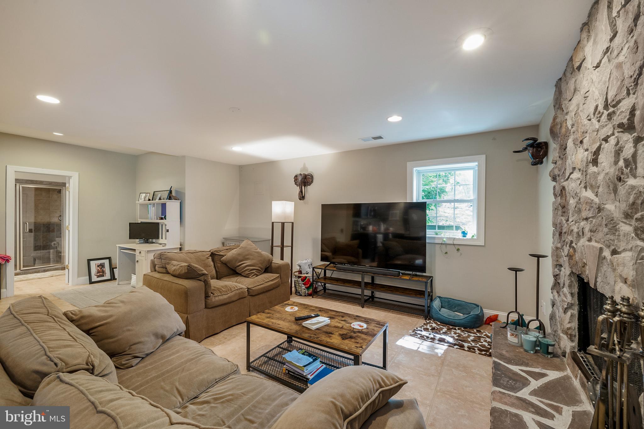 FOLKSTONE - Residential