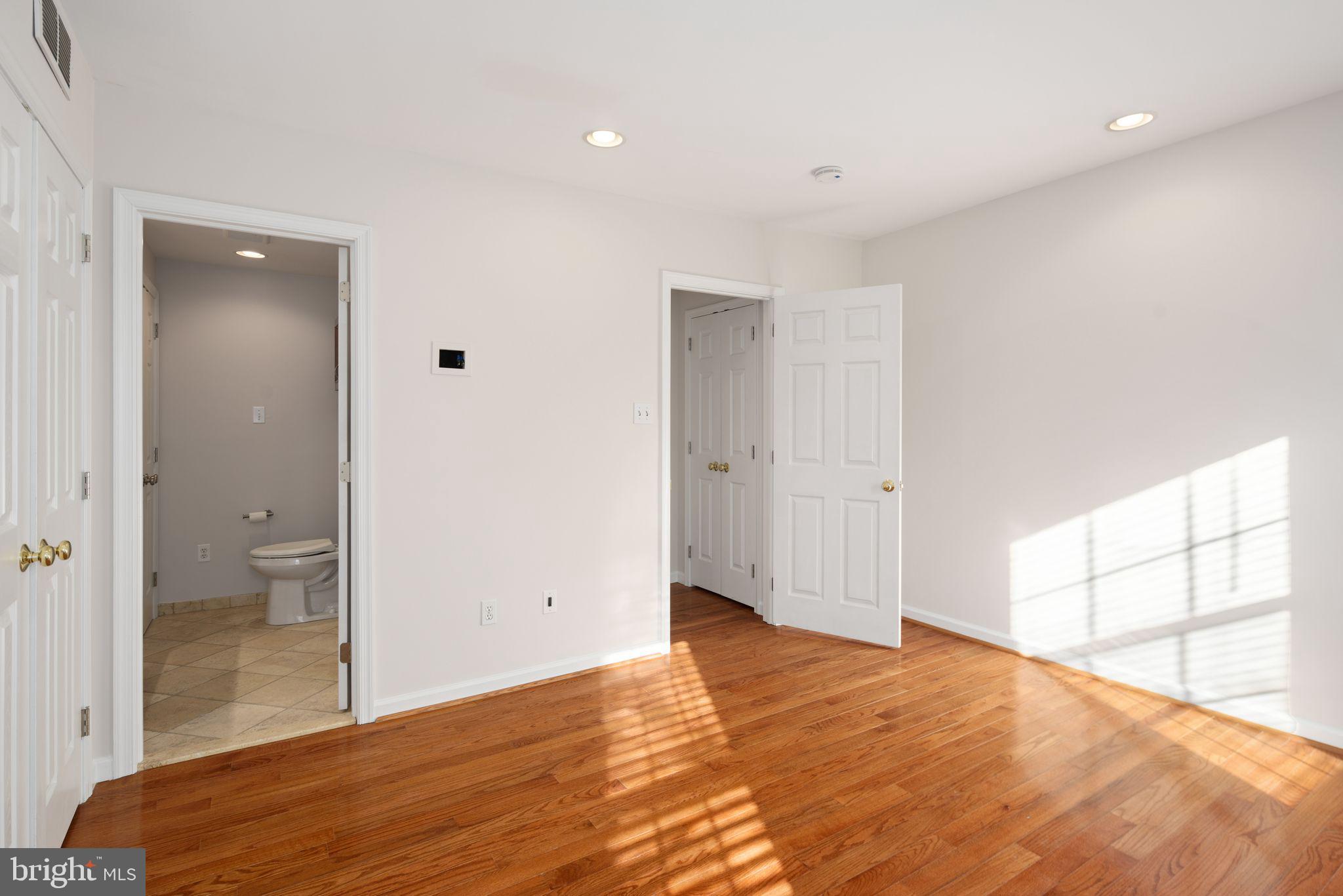 GRADUATE HOSPITAL - Residential